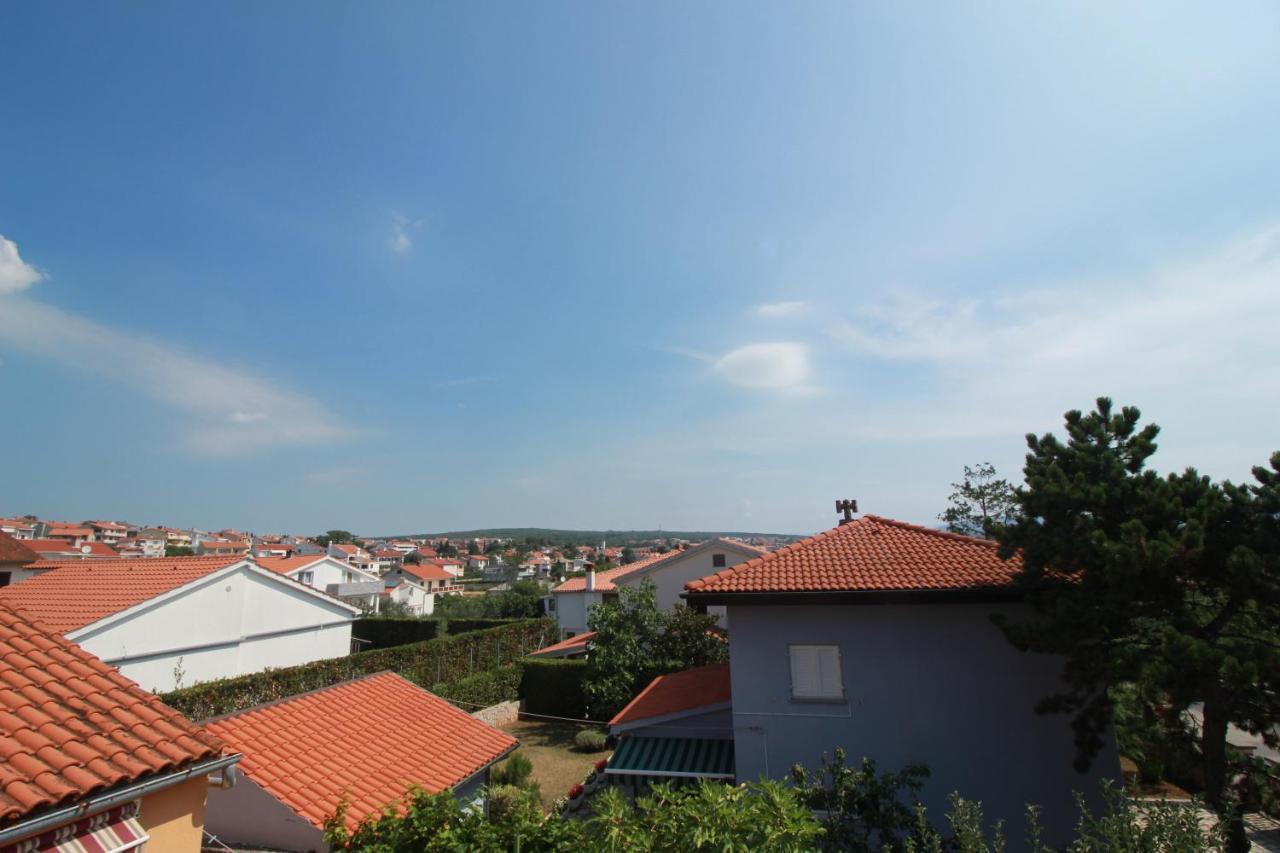 Apartmani Zem, Krk クルク エクステリア 写真