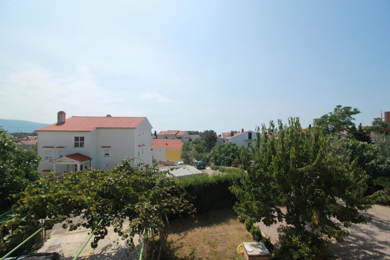 Apartmani Zem, Krk クルク エクステリア 写真