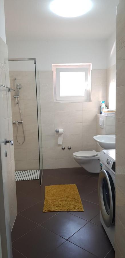 Apartmani Zem, Krk クルク エクステリア 写真