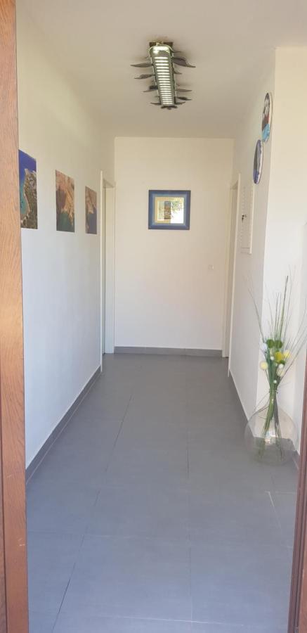 Apartmani Zem, Krk クルク エクステリア 写真